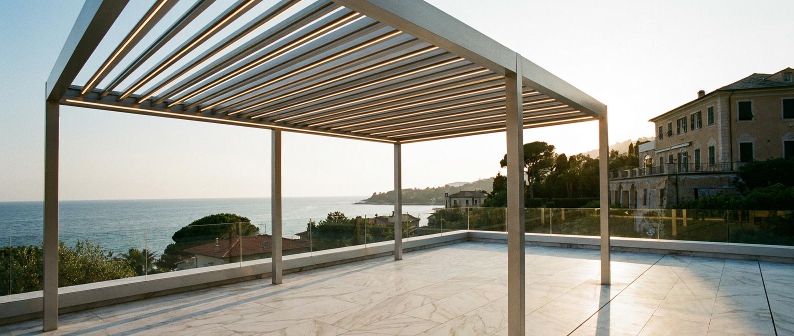 Roof Terraces in Luxury Penthouses: Pergolas, Pools, and Outdoor Kitchens – image 2